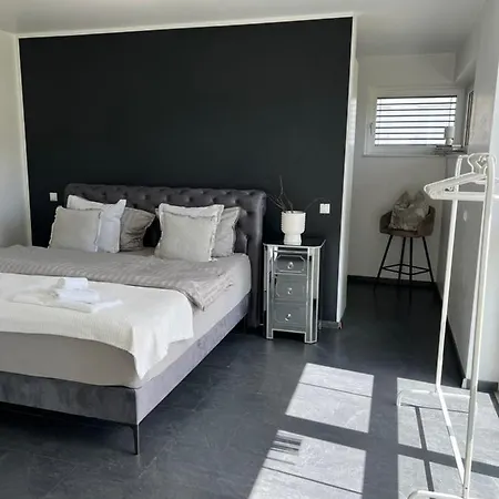 Luxus Messe Villa *